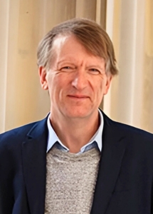 Headshot of Henning Schulzrinne.